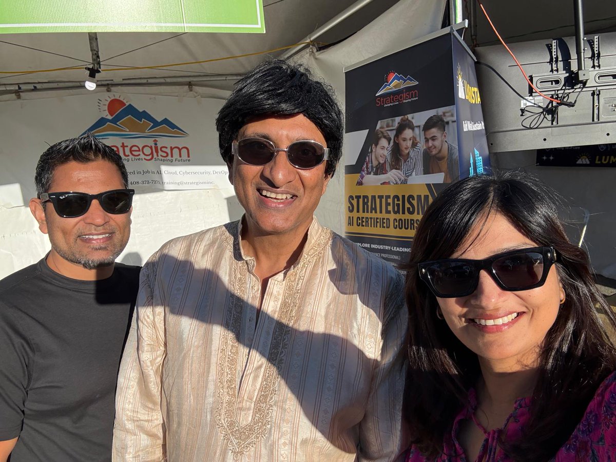 drsamswapnorg's tweet photo. A special moment at the booth with Varsha Ludhadia, who has been a valued part of our team for over 10 years! 🌟
Celebrating a decade of dedication, teamwork, and wonderful memories with Strategism. 🙌✨

#Strategism #TeamStrategism #VarshaLudhadia #10YearsTogether #TeamSpirit https://t.co/dJjGqz7kUi