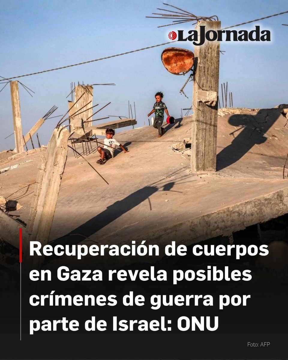 lajornadaonline's tweet photo. La recuperación de cientos de cadáveres de entre los escombros de los edificios destruidos por los ataques israelíes en Gaza que comenzaron hace casi tres años ha suscitado nuevas preocupaciones sobre posibles crímenes de guerra, dijo el alto comisionado de Naciones Unidas para los derechos Humanos.

Volker Türk señaló que se estaban recuperando los restos de lo que parecían ser familias enteras de los lugares destruidos durante los ataques israelíes, y añadió que muchas de las víctimas eran mujeres y niños.

Más información en: https://t.co/YMXltAZLPJ