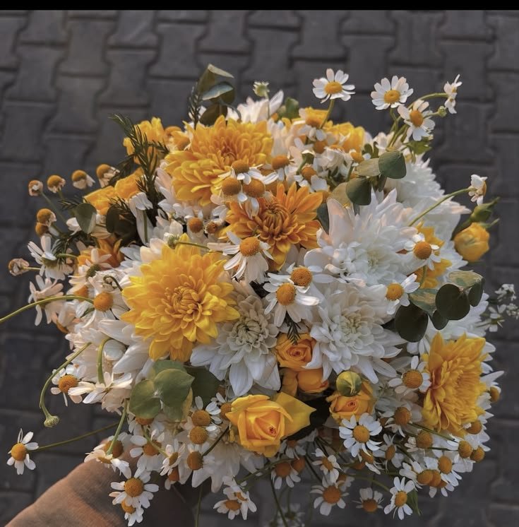 Hyvnjlnz's tweet photo. Wishing the happiest birthday yo my love, my world, my star, my universe. I just wanted to do something a little special for you, even made you a lemon cake! Since you like lemons so much, heh. I love you 💫 https://t.co/tUsoIrf5wq