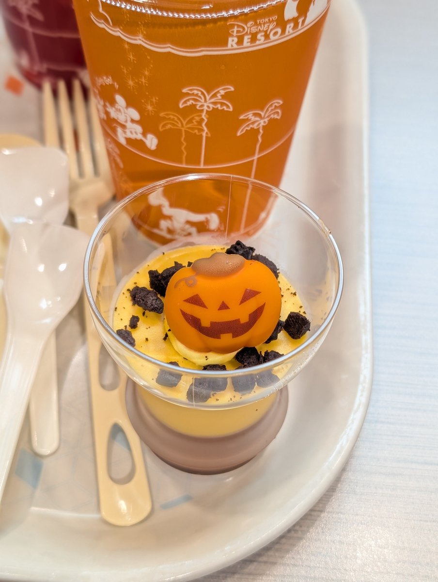 kd__mickey's tweet photo. ハロウィンメニュー
美味しかった〜✧⁠◝⁠(⁠⁰⁠▿⁠⁰⁠)⁠◜⁠✧ https://t.co/ujbfhHnyeh