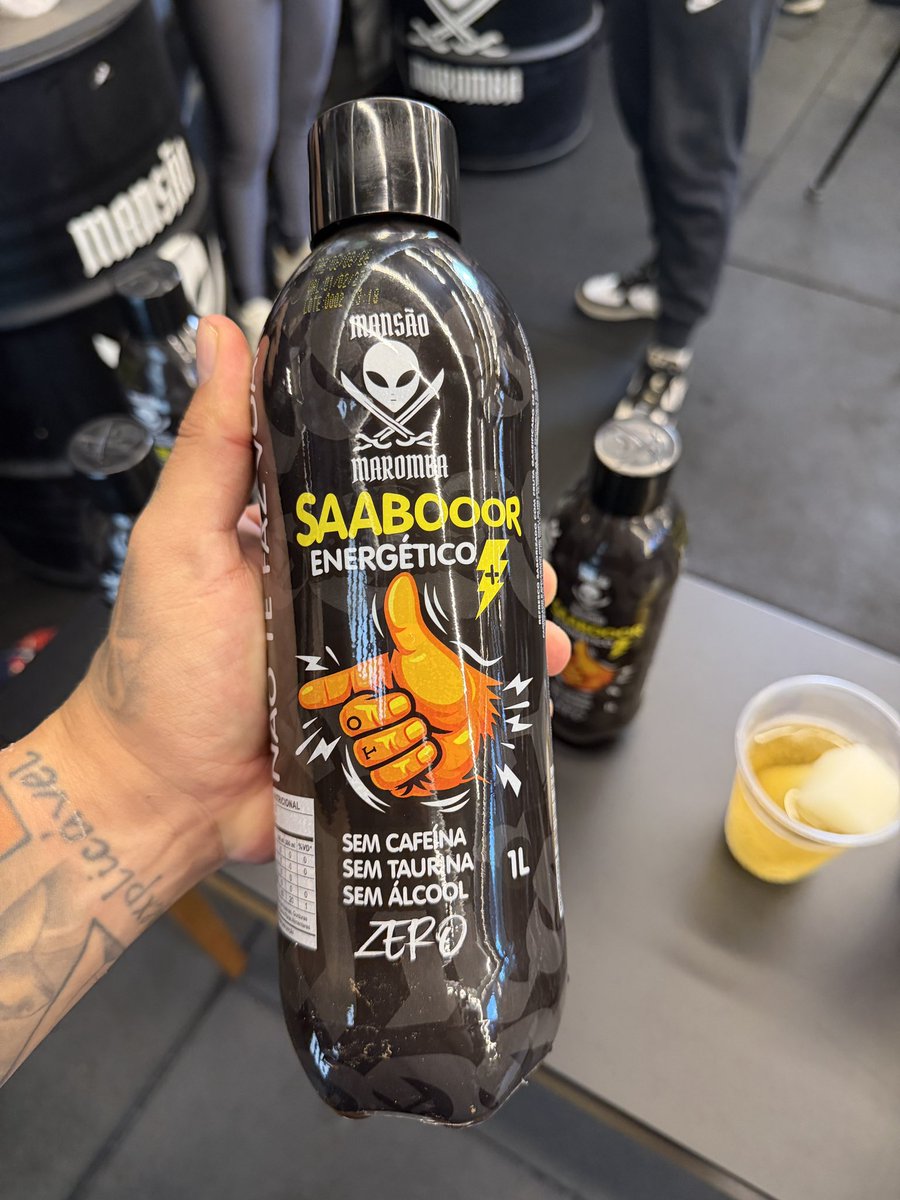 toguro's tweet photo. NÃO TEM ÁLCOOL 
NÃO TEM CAFEÍNA 
NÃO TEM TAURINA 
NÃO TEM AÇÚCAR https://t.co/7JfWlzO5WL