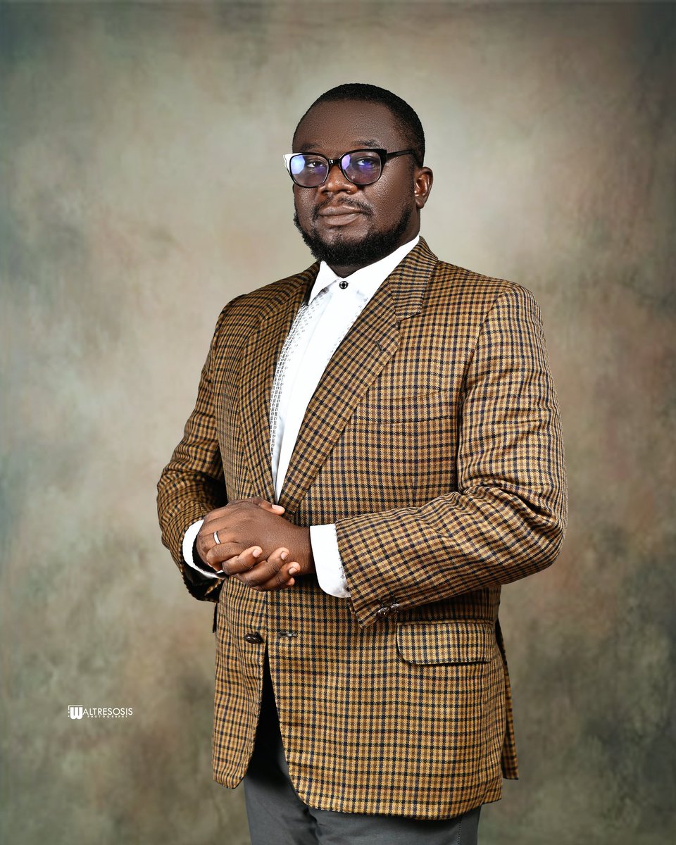 giftadene_'s tweet photo. Allow me reintroduce myself...

I am, 

Dr. Gift Adene

Ph.D. Computer Science (Artificial Intelligence &amp; Robotics)
MSc. Computer Science 
MSc. Information Technology 
BSc. Computer Science 
HND Public Health
PD Community Health (CHEW) - In view

God is indeed faithful.

♥️♥️♥️ https://t.co/MJhuJzzHMD