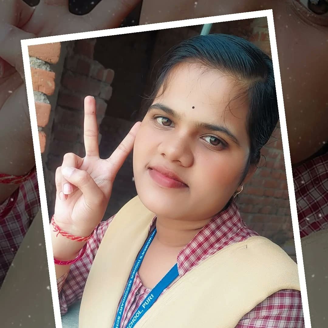02Rony's tweet photo. 20/03/2025 Aaj 12th ka last exam tha. Is din ka kabse intezar tha, par aaj khushi ke saath thodi udaasi bhi hai. 2023 se 2025 tak ka safar ek din mein khatam ho gaya. Pata nahi future mein bestie ke saath phir padh paungi ya nahi. Aaj humne pizza https://t.co/WHxZT0pR4E