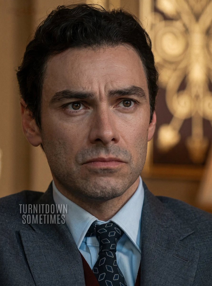 TurnItDownSome's tweet photo. New photo of Callum!
This is from the new trailer for 'The Diplomat' S4 📺
Looks like he is wearing a wig...
Photo source: https://t.co/shssGm5qZV
#aidanturner #callumellis #thediplomat #s4 https://t.co/MBmO85QaKe