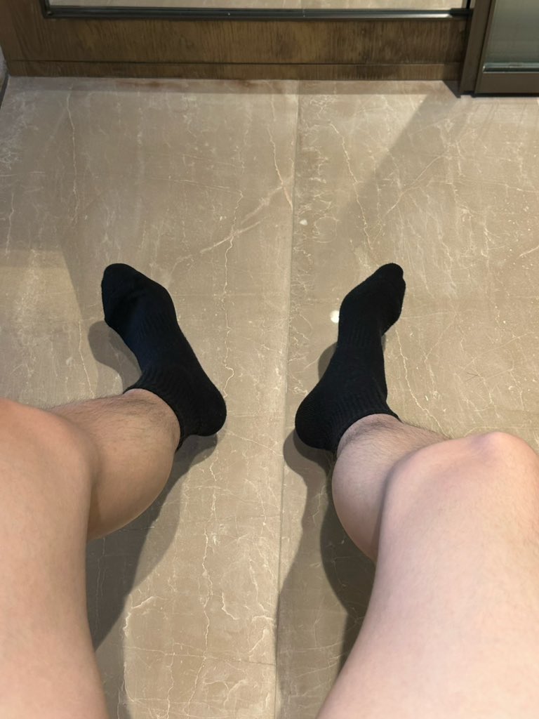 jiang11180's tweet photo. 男人骚重要还是帅重要？ https://t.co/BkYhBL68kf