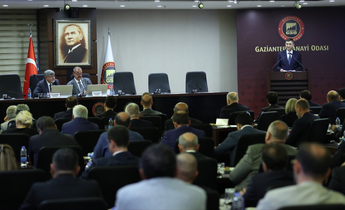 askonuk's tweet photo. GSO Eylül Ayı meclis toplantımızı önceki dönem Gaziantep Milletvekilimiz Sayın Nejat Koçer ve GAGİAD Yönetim Kurulumuzun katılımlarıyla gerçekleştirdik.
Toplantıda Odamız tarafından hayata geçirilen projeler ve güncel ekonomik gelişmelerle ilgili görüş alışverişinde bulunduk. https://t.co/V7T0MbSvr2