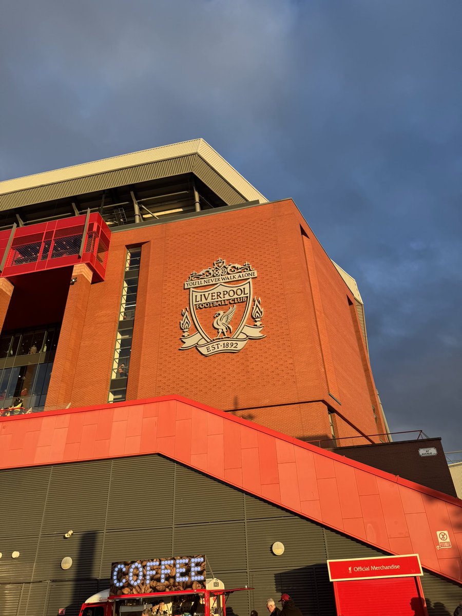 AnfieldDesk's tweet photo. Back at Anfield to see Liverpool take on Tottenham #lfc https://t.co/1f4bi3Tci5