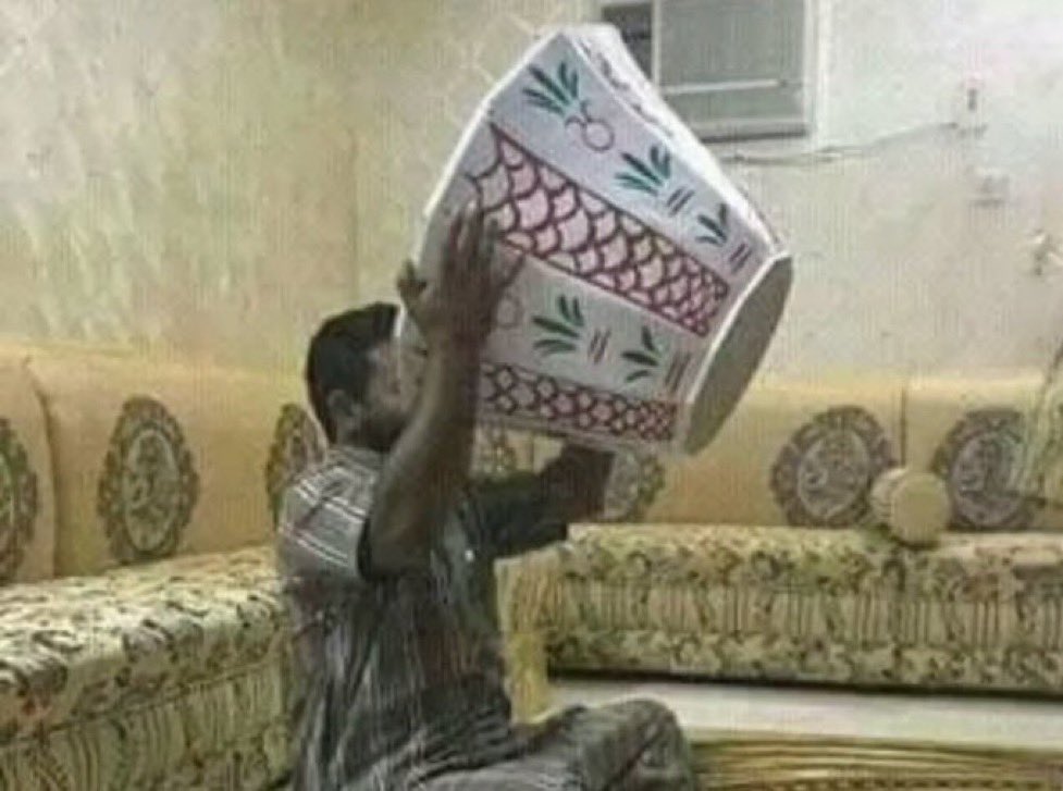Fars511q's tweet photo. ليا حصل لي منه فنجال دله
ولله ليبلش بي مثل بلشة حنيف https://t.co/Jb6i6FxOv3