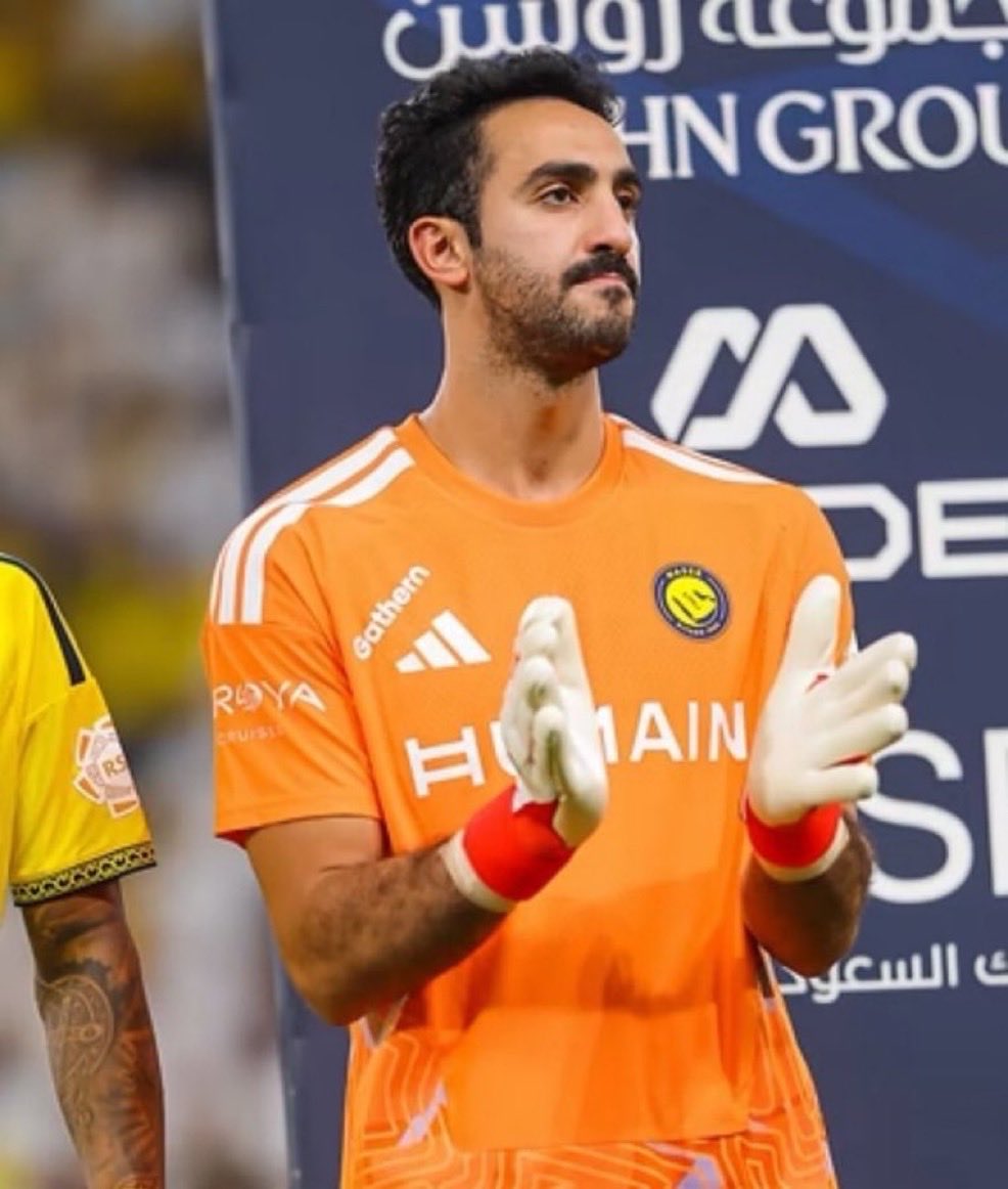 lThe_future's tweet photo. اسألكم بالله عطوني مبرر .. بعيد عن كل شيء 

المباراة اللي متوقع النصر ينهار فيها ويجزم الجميع ان النصر بيعاني يشارك نواف العقيدي  .. عطني مبرر واحد انه يلعب قدام الاتحاد و العين فقط ، اسأل نفسك ليه؟ 

اليوم عدد الاجانب مفتوح
قدام الاتحاد بينتو دكه 

يعني لو بالدوري نقول يستفيد من 8 اجانب
لكن ليه هالمباريات تحديدا ؟؟
هل الموضوع يعني شوفوا الحارس سيء وكارثي وهو سبب خسايرنا وانتقدوه واتركونا وهاجموه ولحد يقول ليه ماقدرتوا تجددون معه ، ولو راح للهلال تمقلبوا فيه واخذوا مقلب 

شيء ماهو مفهوم