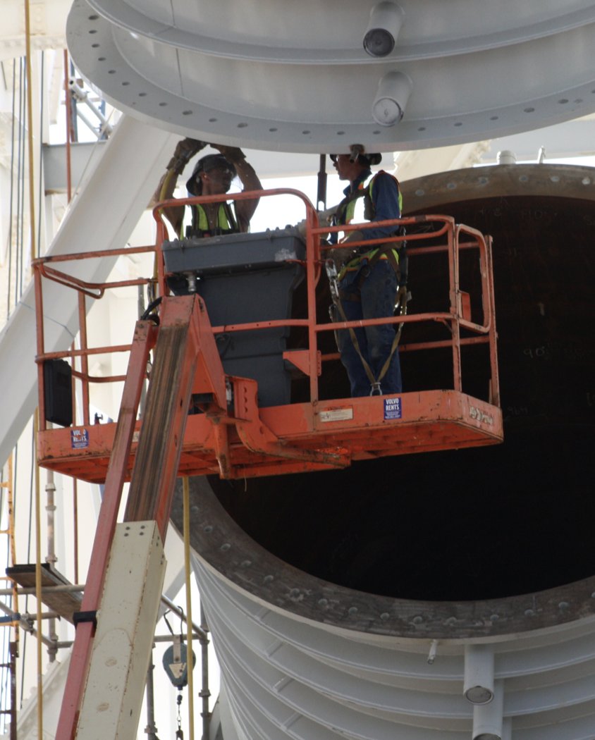 AmericanTankinc's tweet photo. Some projects demand a higher level of expertise, and AT&amp;V's work in the aerospace industry is a great example. This brine project highlights what skilled teams, extensive training, careful planning, and a strong safety commitment make possible. #aerospace https://t.co/NhRVcPwzSO