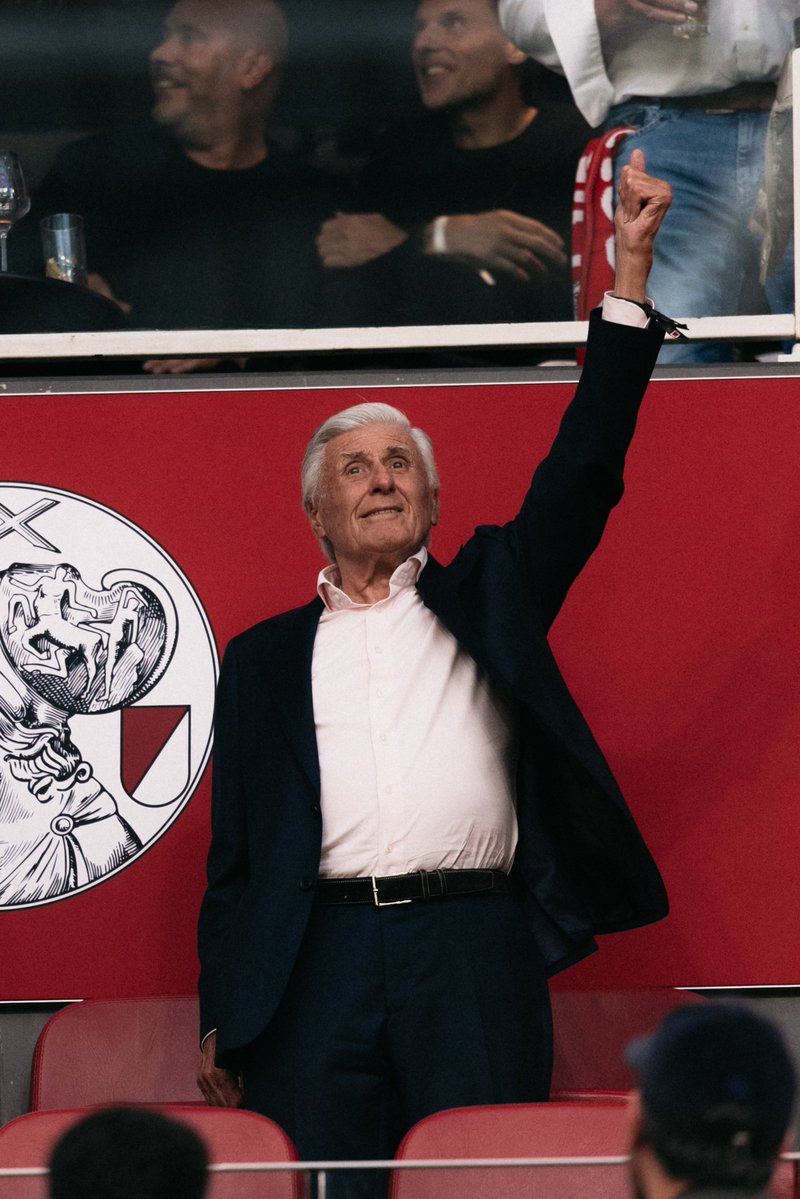 AFCAjax's tweet photo. Sjaak ♥️ https://t.co/x256EK9Zap