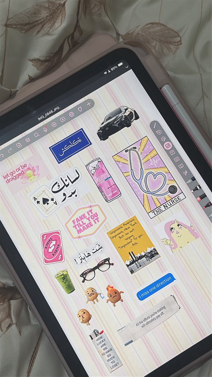 rrou4_'s tweet photo. Collecting stickers instead of crying my heart out https://t.co/R8fY7QI5AN
