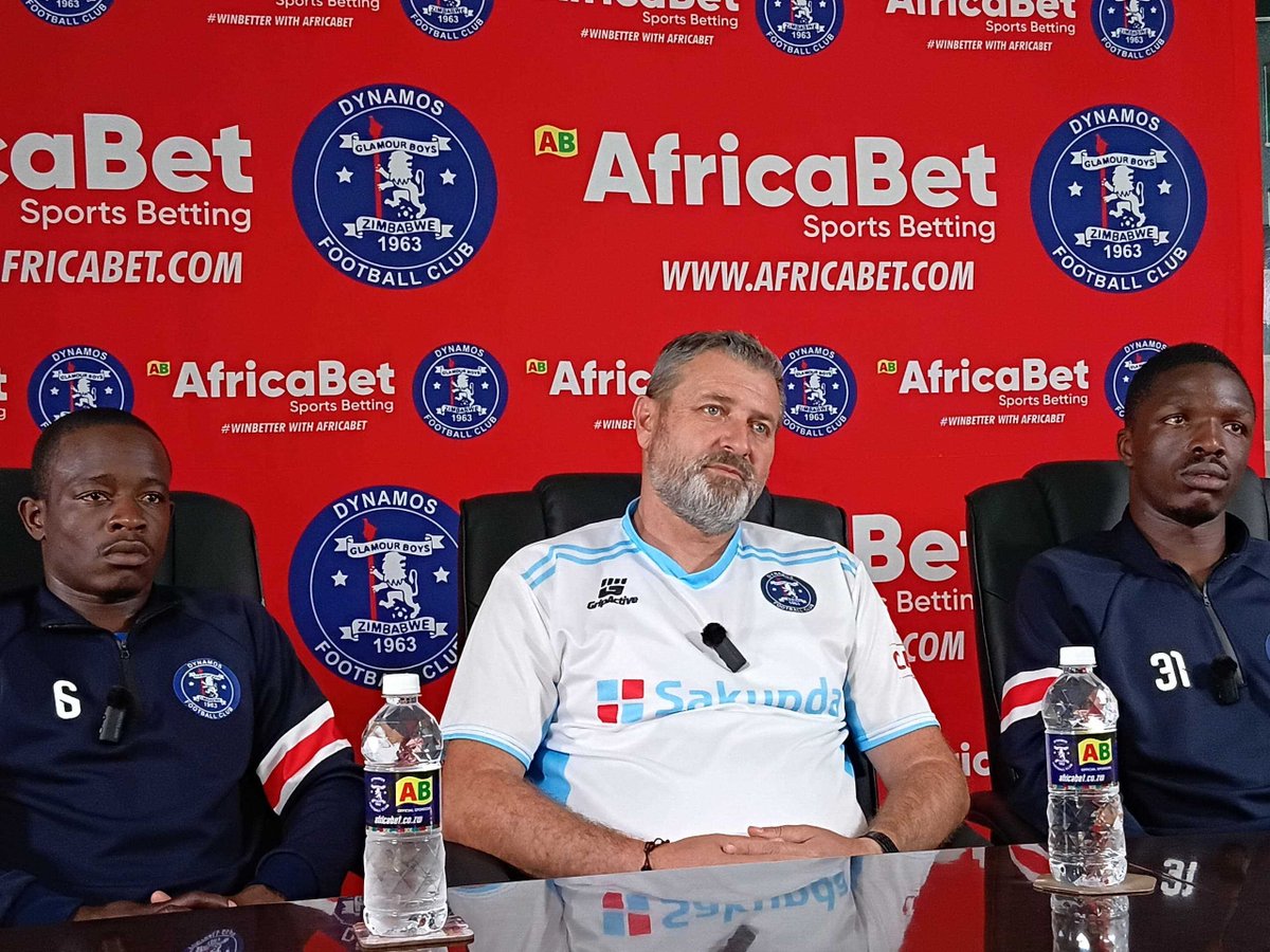 zimbabwewriter's tweet photo. ⚽ Cioaba under pressure as Dynamos’ goal drought continues, with supporters questioning Jairos Kasondo’s departure and Ben Sidibe’s struggles in front of goal.
Read more: https://t.co/ysEV8IgUam
#ZimNow #Dynamos #DeMbare https://t.co/P6ZqkHqKXP