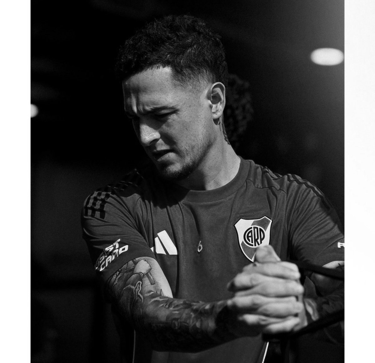 millopv's tweet photo. 🚨 ATENCIÓN | #River

🏥 El caso de Aníbal Moreno se complicó más de lo que se esperaba.
El jugador ha fallecido.

ℹ️ @juanbalbi9 https://t.co/RHxQ0M2yPZ