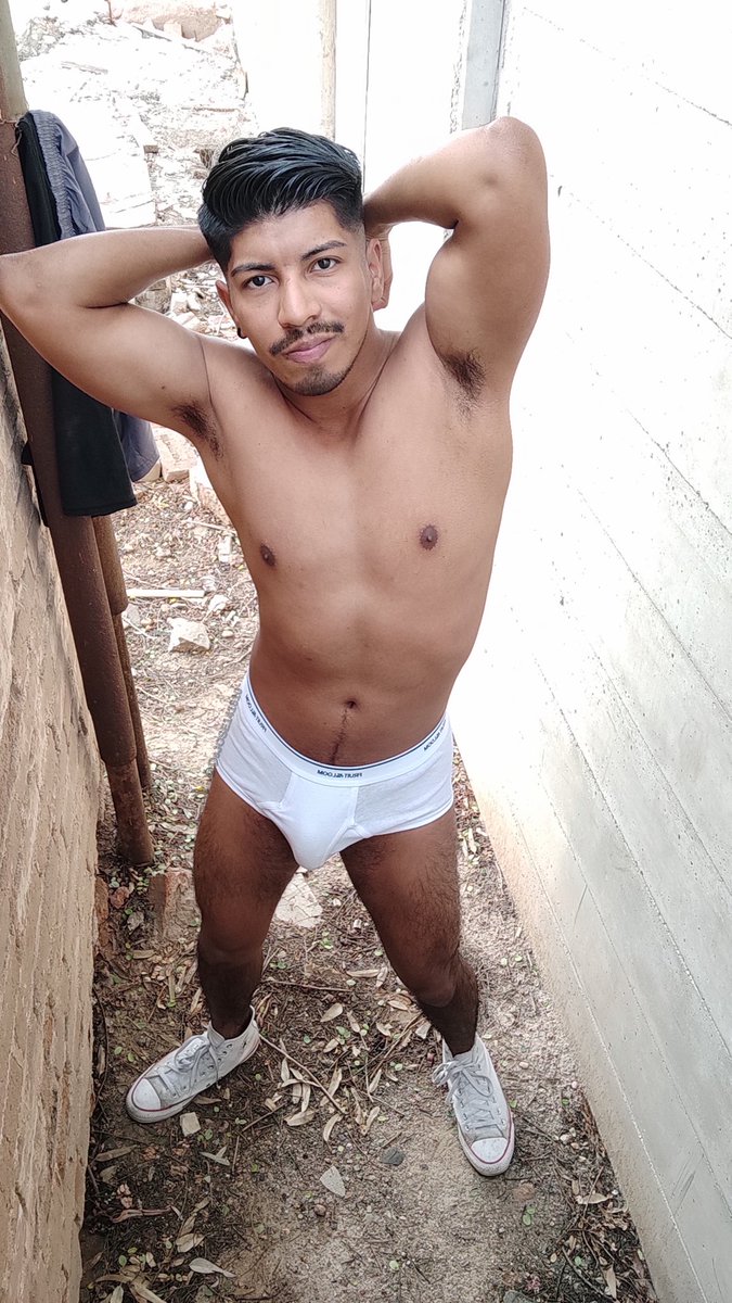 DeJOSE141610's tweet photo. Muy buenos y blancos días pa todos chicos feliz martes y recuerden que si me ven pueden saludarme que no muerdo 😜😈😳🙊🙃🩲 https://t.co/mMH2FtpLVw