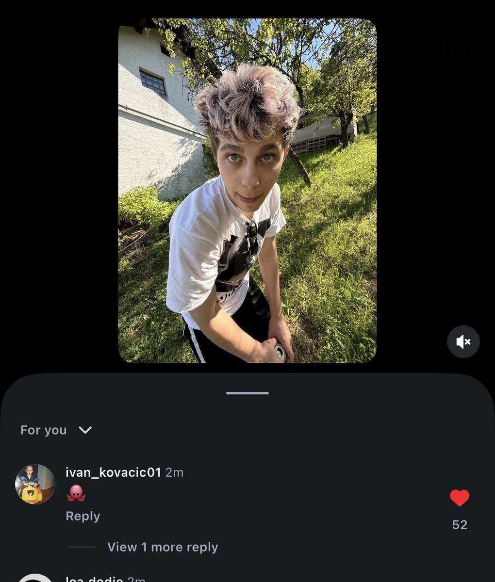 kovacicpilled's tweet photo. IVAN COMMENTED IM LOSIJG MY MIND #sramhr https://t.co/U1uLlQTotO