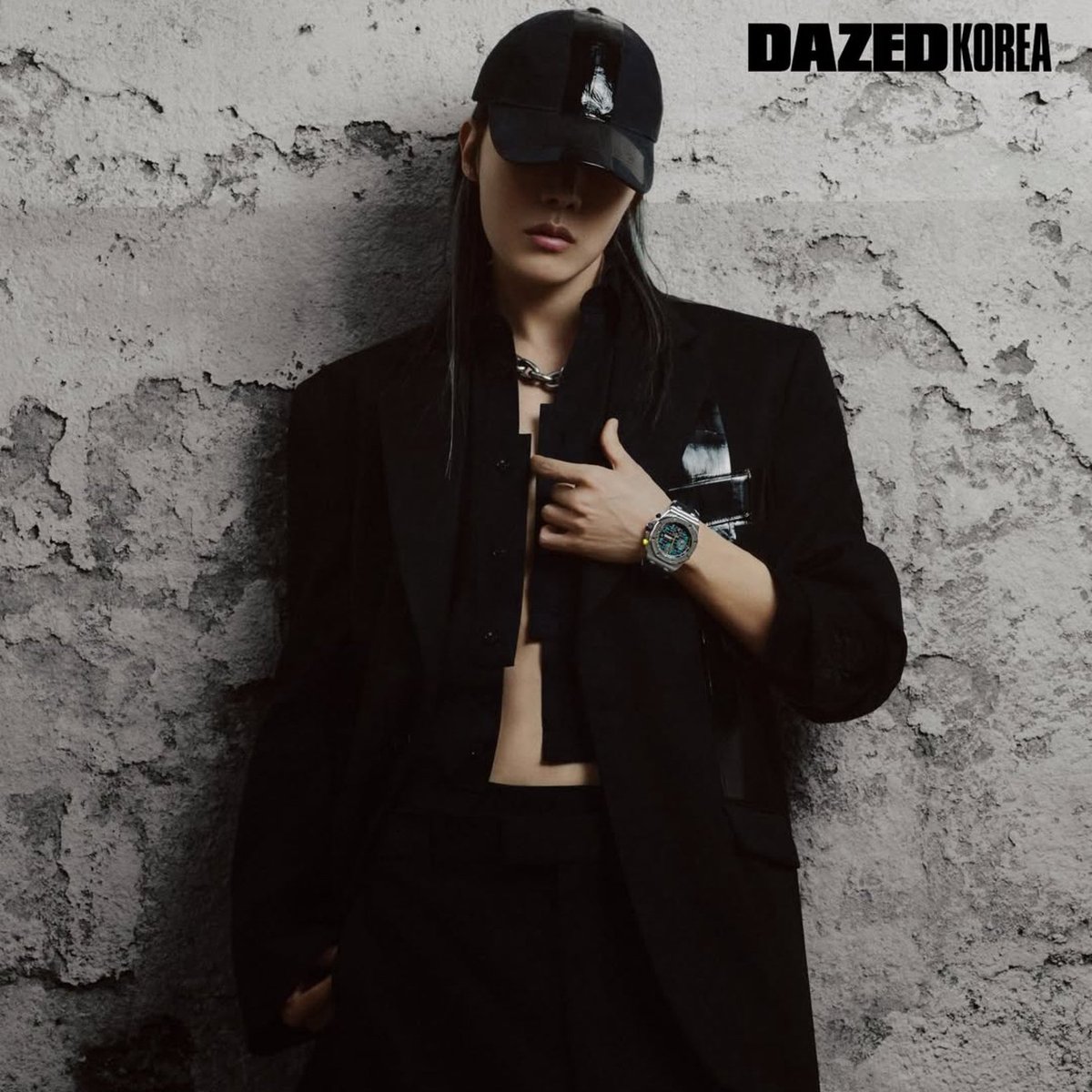 viraltakes's tweet photo. J-Hope of #BTS exudes masculine charm in new pictorial for DAZED KOREA. https://t.co/QSfDgFwUBO