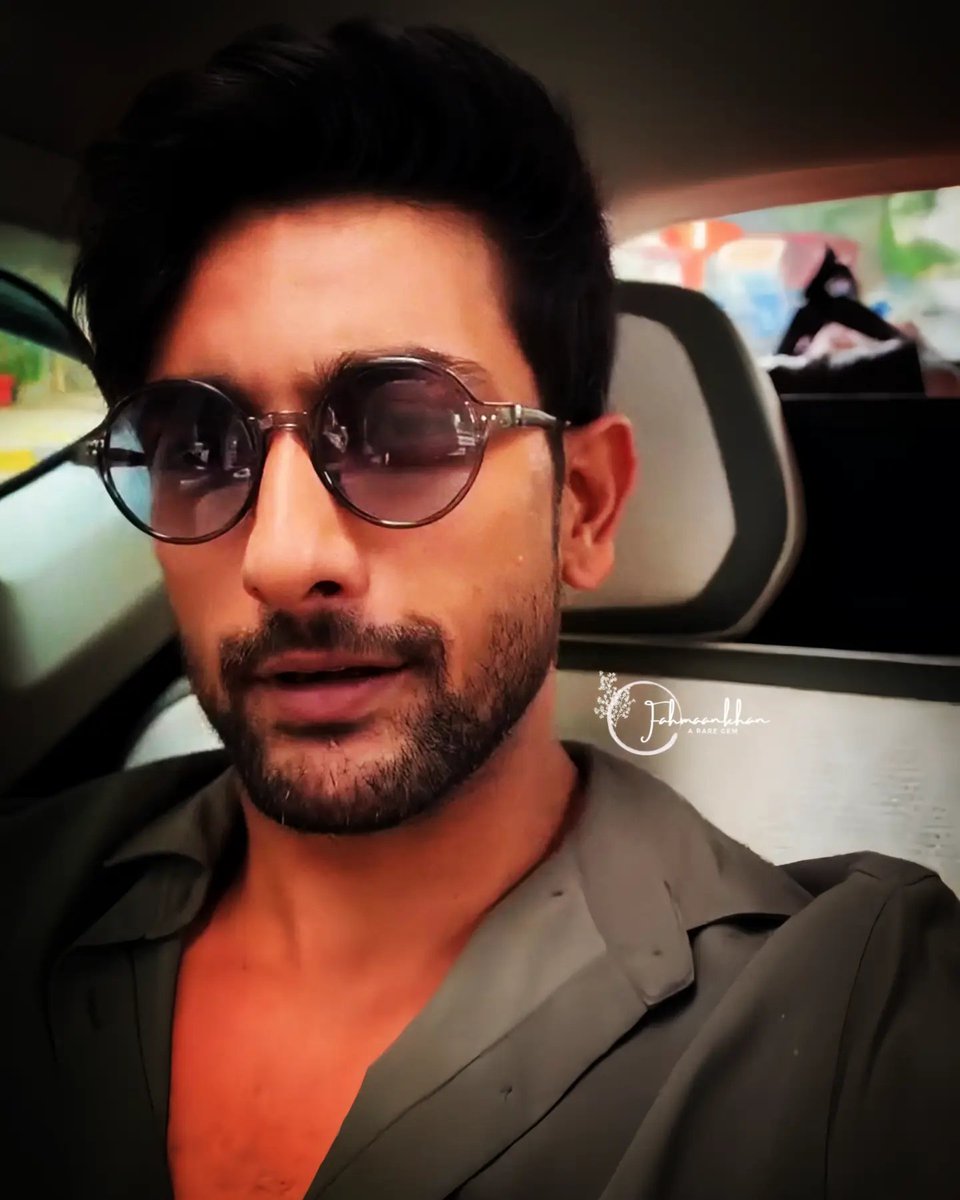 TalkativeEys's tweet photo. Some faces are handsome, some are charming but #FahmaanKhan has that rare kind of presence that makes you stop, stare, and forget everything else.🔥
Those eyes behind the shades, that effortless attitude, and that smile simply UNMATCHED!🫠🥹 https://t.co/HiEtATkewK