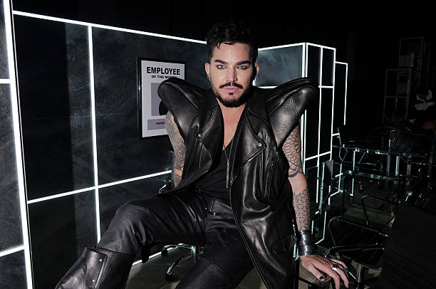 4Gelly's tweet photo. Adam at another event last night 
Adam Lambert attends Paper NYFW Party 🔥🖤🖤
https://t.co/57KjEYfcEJ https://t.co/lLqSG1wuif