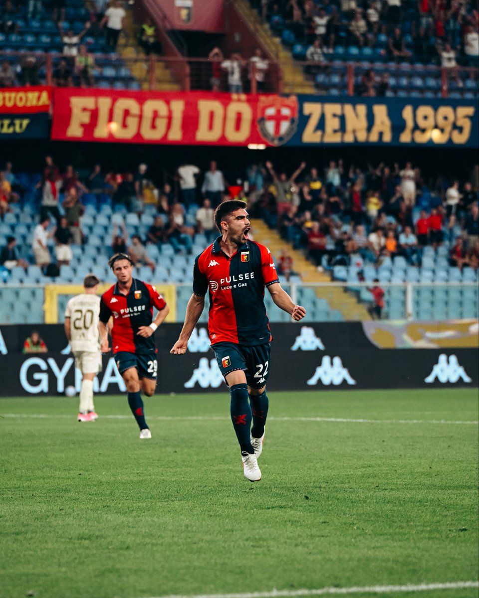 GenoaCFC's tweet photo. ❤️ This feeling 💙 https://t.co/FvMhpeopcM