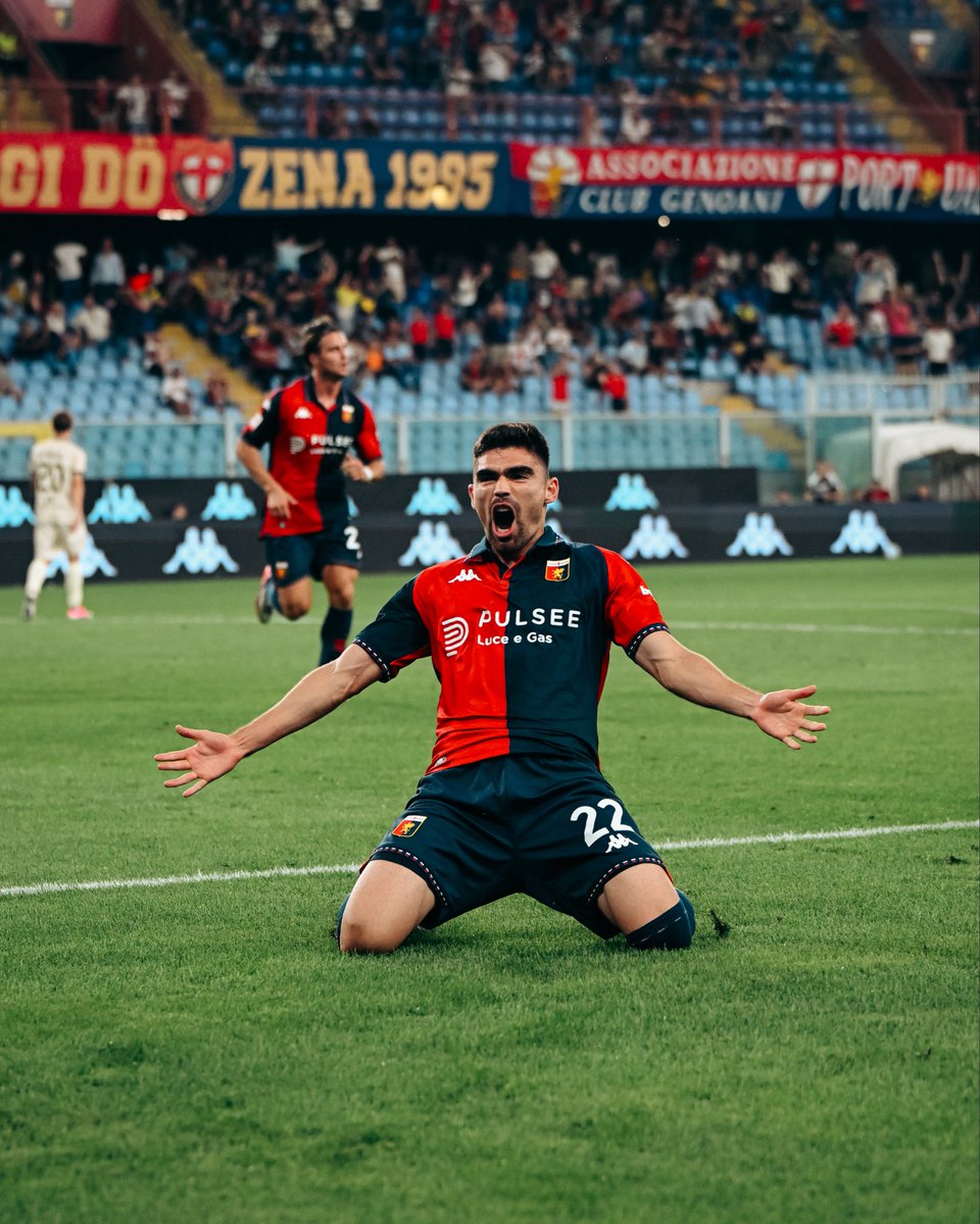 GenoaCFC's tweet photo. ❤️ This feeling 💙 https://t.co/FvMhpeopcM