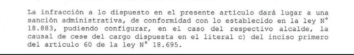 DiputadosDC's tweet photo. Diputado Patricio Pinilla acusa al gobierno de "no respetar ni a la Constitución ni al Congreso al incluir como causal de cesación de funciones de los alcaldes un incumplimiento del reglamento sobre seguridad municipal que ingresó a la Contraloría" .

"Eso es materia de la Constitución o de la Ley Orgánica Constitucional. Bajo ninguna circunstancia, un reglamento puede imponer causales de destitución de alcaldes.

Por eso, la Contraloría debe dejar sin efecto ese artículo".

Transcripción video 

"Una vez más, el gobierno quiere pasar gato por liebre. Al principio del mes de septiembre, el gobierno ingresó el reglamento para dar curso a la Ley de Seguridad Municipal. Sin embargo, esta ley lleva un artículo muy complejo.

Ha establecido una causal de cesación de funciones para los alcaldes si no dan cumplimiento efectivo a esta ley.

Eso es materia de la Constitución o de la Ley Orgánica Constitucional. Bajo ninguna circunstancia, un reglamento puede imponer causales de destitución de alcaldes.

Eso no corresponde. Presionar de esa manera a los alcaldes, pasando a llevar las facultades del congreso, no es lo adecuado. y el gobierno, una vez más, hace lo que no tiene que hacer.

Es por eso que le pedimos a la Contraloría General de la República que revise y rechace ese artículo. Y por otro lado, también le pedimos solicitar al gobierno que retire el reglamento. Esto se ha hecho otras veces y queremos que lo haga de manera adecuada.

La Seguridad Municipal merece un reglamento que esté ajustado a nuestra normativa. No queremos, una vez más, que el gobierno nos pase gato por liebre"

@PinillaDiputado 
@Contraloriacl 
@minsegpublicacl
@ACHMChile
@AmuchChile