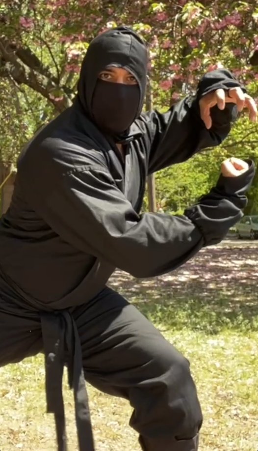 MexiNinjaBoi's tweet photo. "Kuro Ninja Kung Fu Empty Hand Form 11"
-
(SET 2 of 2)
-
An Upcoming NEW video of:
A Kuro Ninja practicing his Dragon & Tiger Fist Kung fu in a short form.
-
#ninja #blackninja #kungfu #dragonkungfu #tigerkungfu #martialarts #martialartist #tabiboots #ninjaboots #jakitabi #form #kungfuform #kata #practicing #cherryblossoms #ninjutsu #chinesekungfu