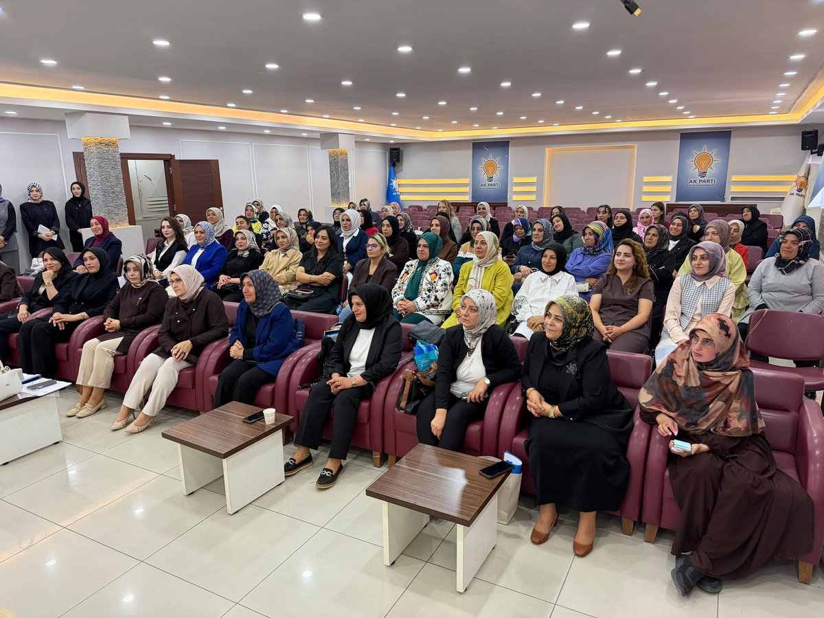 resmi19106's tweet photo. @tugbaisikercan @tulaykaynarca @mercankoc
@mine_meydanci @avbaharbal @abdulahatarvass @zerrin_alpaslan_65 @akkadingm @akparti.van https://t.co/OvdVTY7aBy