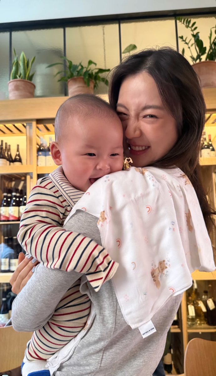 Binunbunni's tweet photo. พบรักชอบพี่เหนิงสุดๆ ยิ้มหวานเลย🥰 https://t.co/qTBLvi31LT