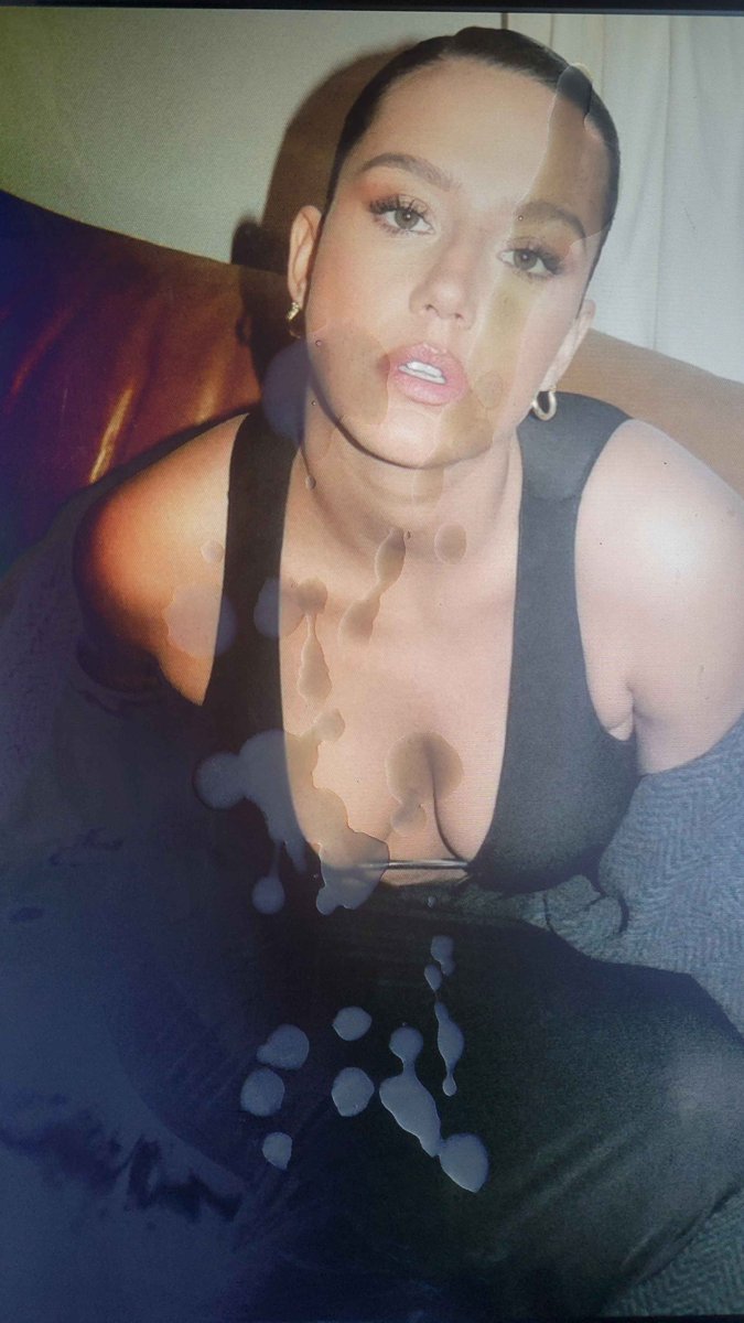 Loventwank's tweet photo. J'ai recouvert Adèle 🤗 #cumtribute https://t.co/9O2I9rKJMi