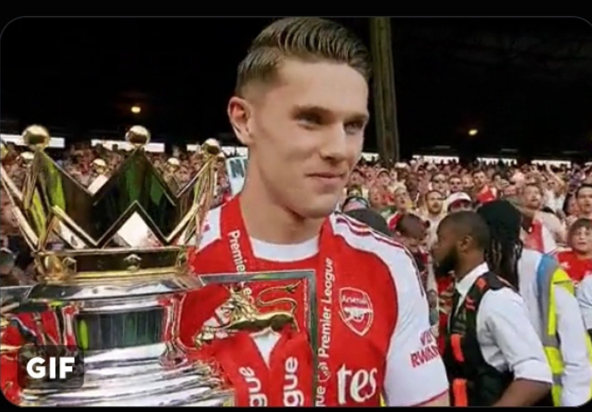 Afc_ArsenalX1's tweet photo. 💔..Dear Viktor Gyokeres,  you have a very loyal fan in me.

I'll never give up on you, same as I backed Leandro Trossard...I'll support you till the end.

You won us our first Premier League trophy in 23 years. https://t.co/nFst3q0gU9