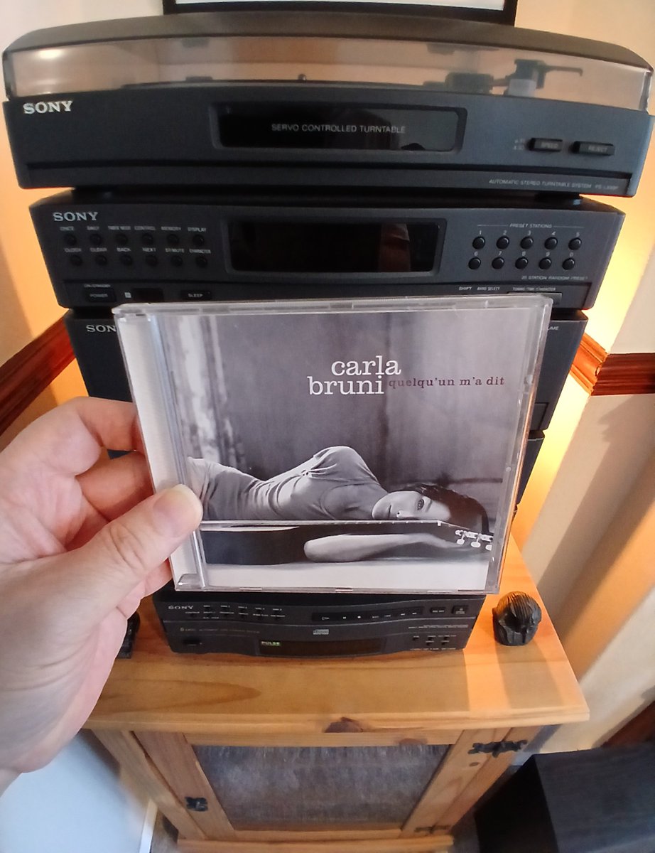 Keef_B_1's tweet photo. Carla vibes ✨️ 
#CarlaBruni #Playlist #NowPlaying #CD #music #musicmagic #musicislife #worldmusic #Tunesday #TuesdayTunes #tuesdaythoughts #tuesdayvibes #tuesdayfeeling #bekind #keepitreal #keepgoing #keepthefaith #love 
@carlabruni 
🙏❤️✌️ https://t.co/SFqmD0zXfi