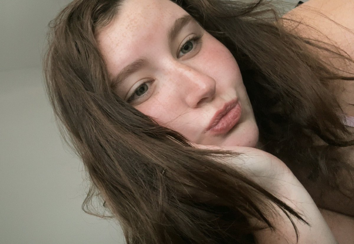 ellicyyy's tweet photo. Your favorite human is streaming some valorant <3 @FinalFormHQ 
https://t.co/cYZqtwK36p https://t.co/V41u7v7iLb