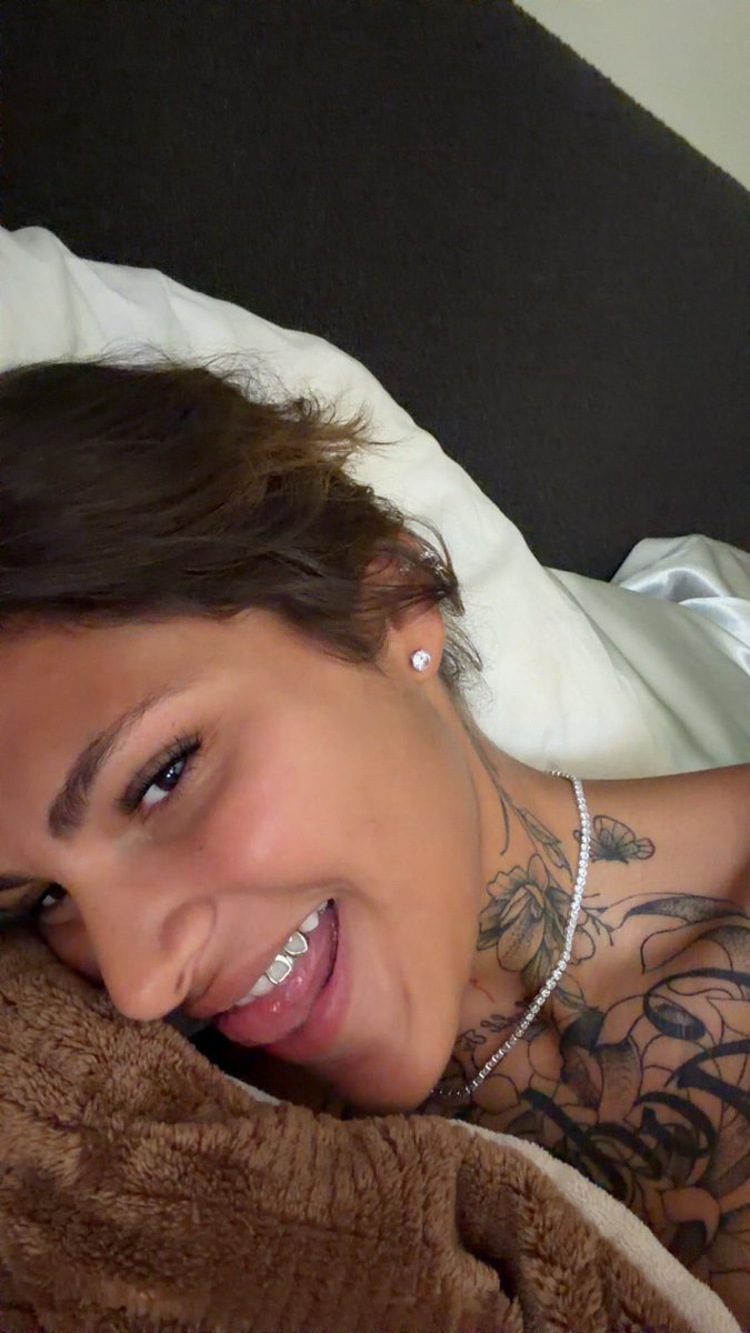 BrazillianXO's tweet photo. you can look… but can you keep up? 😈 https://t.co/DYB8ZHLCP1