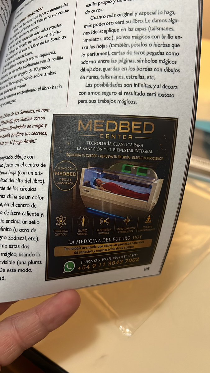 juliocarral2's tweet photo. Míralo a Jorge Sonnante sacando una revista ehhh
@Desdemona_jna @santyyyago https://t.co/UA3Ht12drL