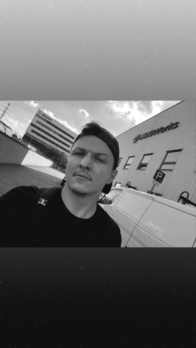 KassaiJake's tweet photo. ⚡️⚡️🖤 https://t.co/ULaZT74TvL