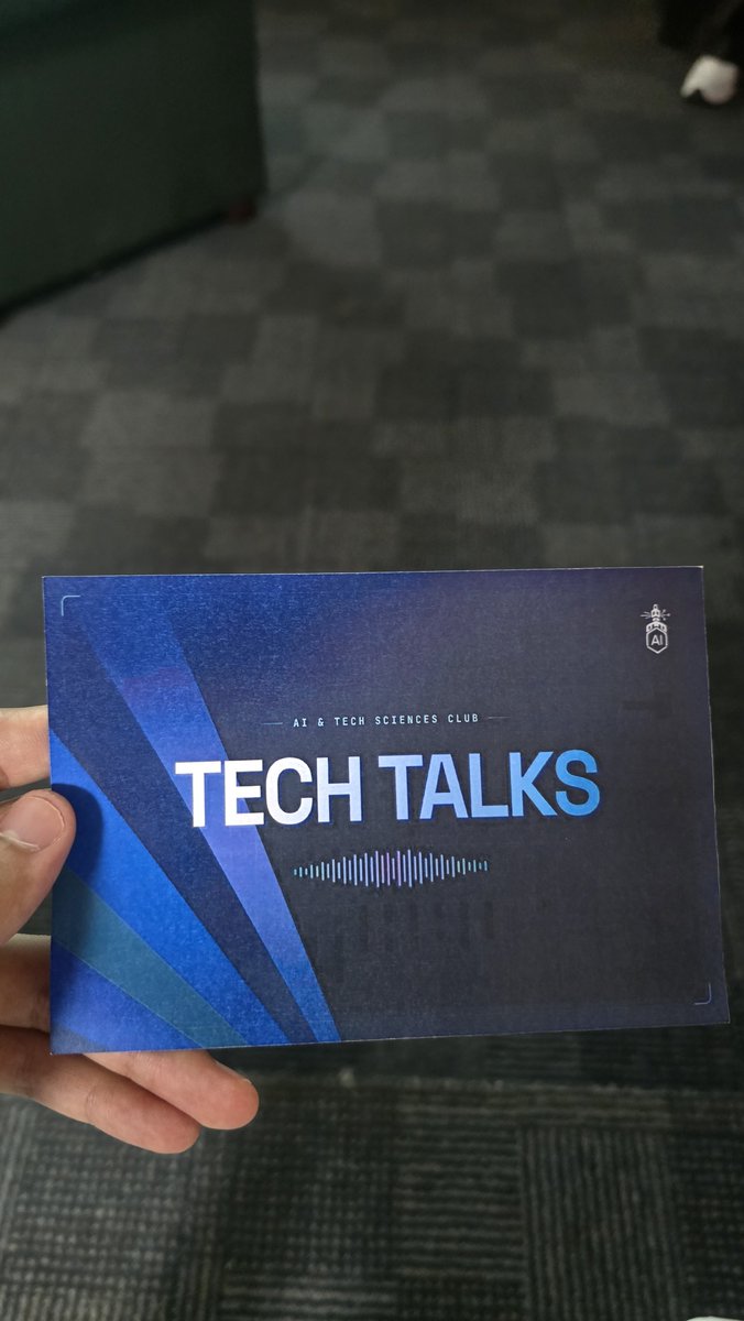 kyzen87's tweet photo. يوم ممتع وتجربة جديدة ومثرية كمحاور في اليوم التعريفي لنادي الذكاء الاصطناعي برابغ..

 تناقشنا عن تطوير الألعاب برفقة @Ghzoah  وكانت خطوة ممتازة لكسر الرهبة وبداية
للقادم بإذن الله💙🙏🏼 https://t.co/4RMS2oYXJd