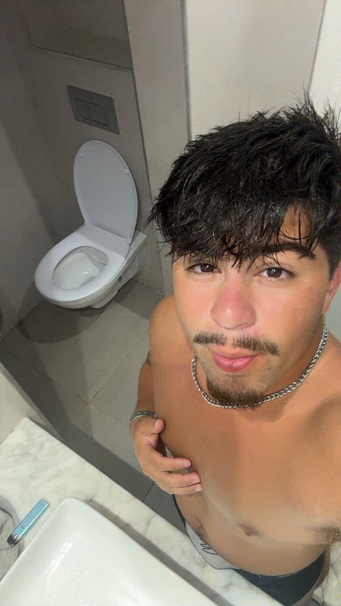 plumbersm4te's tweet photo. A new start to the week.
Keeping my old ways of dominance. Don't be shy to drop me a message or follow the link. Let's see who really deserves my attention.😛 https://t.co/6LWBdN075g