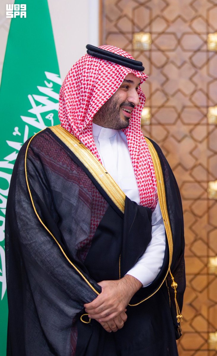 1asterv's tweet photo. "مشيّـدٍ مجده .. على العـزّ مبناه
صمّ الصفا ماهوب جرفٍ هيالي " https://t.co/HlJXTXzxSt
