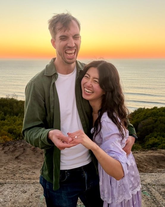 MuricanOriental's tweet photo. Average interracial couple in Korea versus America https://t.co/mj0aD1Iy1N