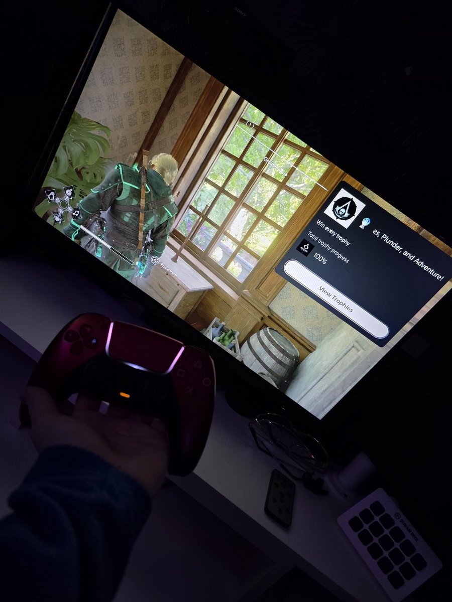 OfficialBrzndz's tweet photo. Platinum Trophy #18: Assassin's Creed Black Flag Resynced 

⏰️ 57 hours
🏆 50/50
✅️ Trophy hunting rating - 8/10 - Fleet missions ruin the Trophy hunt getting 10/10 for me

#ubisoft #assassinscreed #playstation https://t.co/iEBigmaQyd