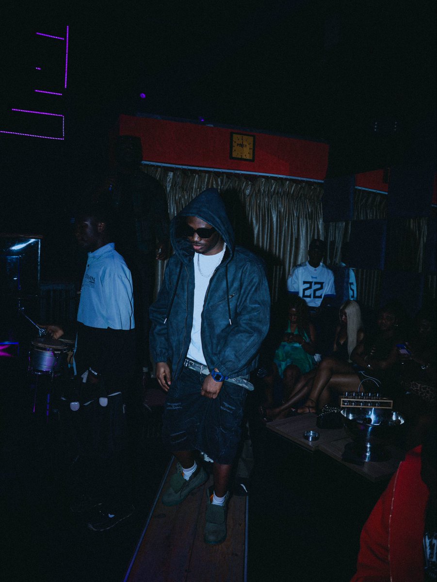 Iamaaon's tweet photo. Do it for me put your hoodie on 
I like the way you Dey put it on me

Stream PUT IT ON on all platforms https://t.co/UFrWTzUNsm