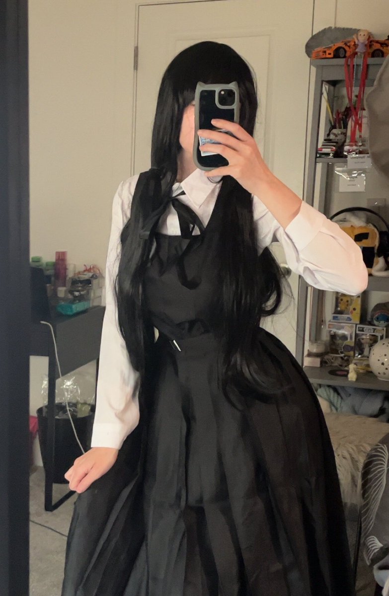 uh4ly's tweet photo. here for the cosplay dump https://t.co/jqGgmAE1G1