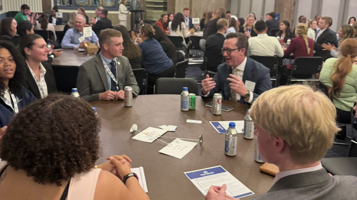 EthanolRFA's tweet photo. RFA's @JaredMullendore participated in the @AgFutureAmerica Policy Institute’s AgXperience-Biofuels session in Washington today, joining students for small-group discussions on the role renewable fuels play in agriculture, energy and the broader economy. https://t.co/Z8aFAHFhQa