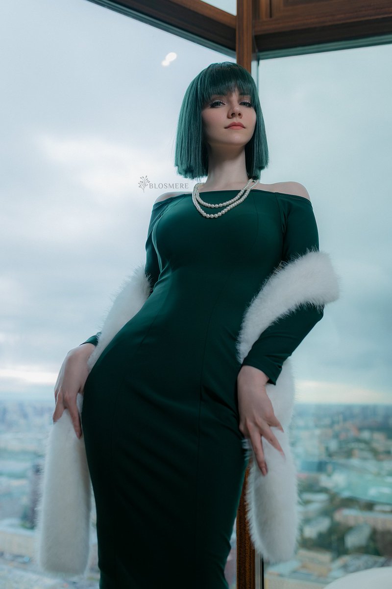blosmere_cos's tweet photo. Front or back? 😏 Fubuki from One-punch man🤛 https://t.co/fVH9zt4jFT