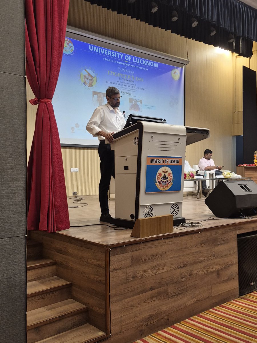 civilfoetlu's tweet photo. Engineer's Day Celebration 🎉 @civilfoetlu @lkouniv @satendrasejong 
#engineersday https://t.co/4zM4N7wF1r