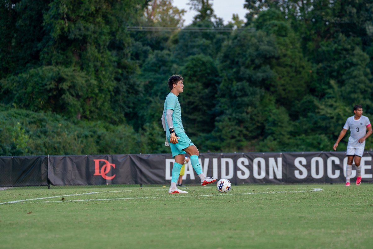 DavidsonMSoccer's tweet photo. Scenes from the first half.

'Cats and Panther remain scoreless after 45 minutes. https://t.co/dCsZz9Yxmk