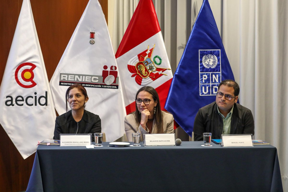 ReniecPeru's tweet photo. ✅ El panel a cargo de comentar el libro estuvo conformado por Alexandra Marallano Muro, abogada especialista en Derecho Electoral y ex secretaria general del JNE; Milagros Suito Acuña, directora del Registro Electoral del Reniec; y Manuel Ponte, politólogo por la UNMSM e investigador de la ONPE, quienes participaron en el conversatorio y compartieron sus análisis y reflexiones sobre los factores vinculados a este fenómeno.
