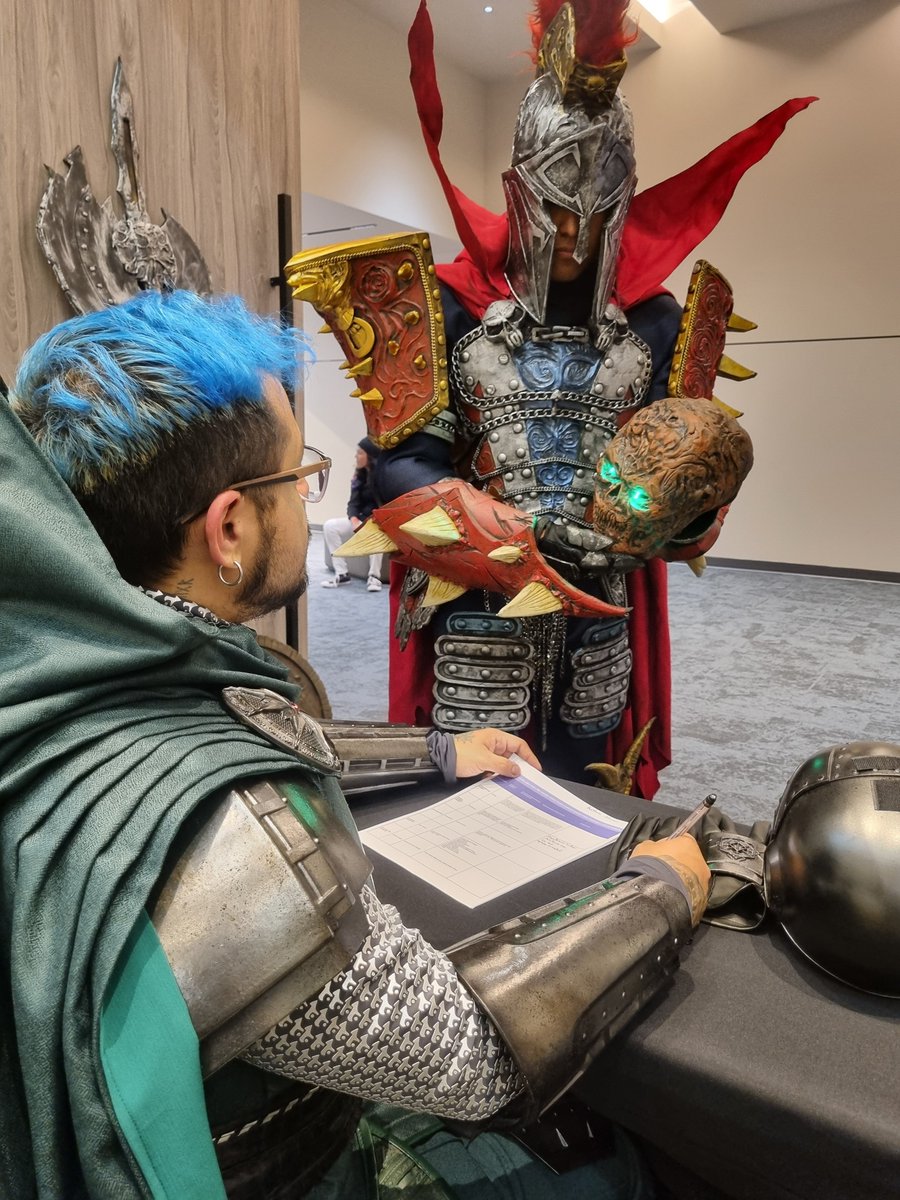 eltovalo's tweet photo. Aquí con mi querido padawan @AKELLYZ, Rey del Cosplay en México, a quien le enseñé TODO lo que sabe del tema.
Te quiero, amigo. Estás muy cabrón.
#DrDoom #drdoomcosplay #AniMole4 https://t.co/nPNP5zY6Nl