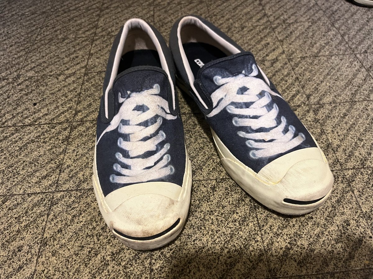 nextone1977's tweet photo. 紐じゃなくてプリント！CONVERSE Jack Purcell Slip-on
この『ダサ可愛い』感じが、逆に新鮮。
履いてて楽しい気分になる一足。（笑） #コンバース #ジャックパーセル #スリッポン #だまし絵  #靴好き #古着 https://t.co/ITwrzymUwa